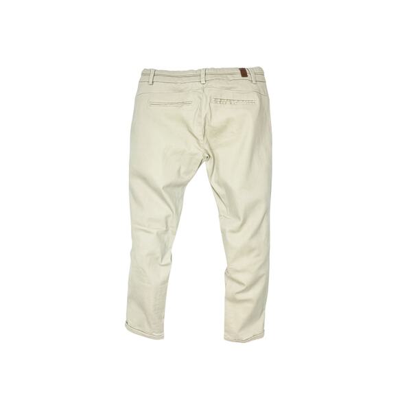 Almost Famous Khaki Capris Pants, Size 9 - Picture 5 of 7